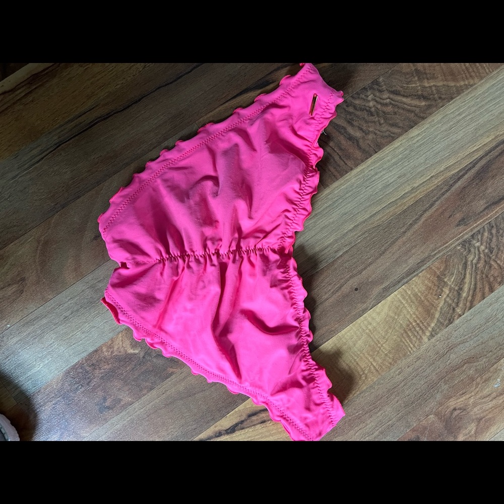 Victoria’s Secret booty scrunch bottoms